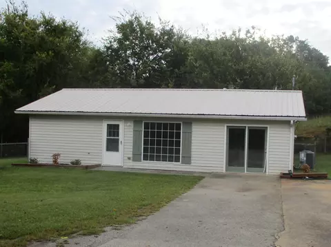 10224 Tommys Ln, Soddy Daisy, TN 37379