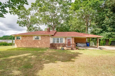 3015 NE 20th St, Cleveland, TN 37323