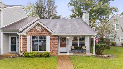 1310 Leaside Ln, Hixson, TN 37343