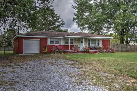 7863 Burton Dr, Henagar, AL 35978