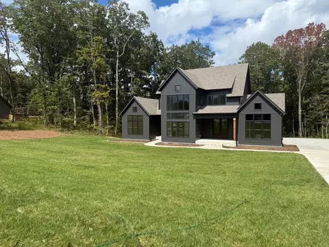 1959 Corral Rd, Signal Mountain, TN 37377