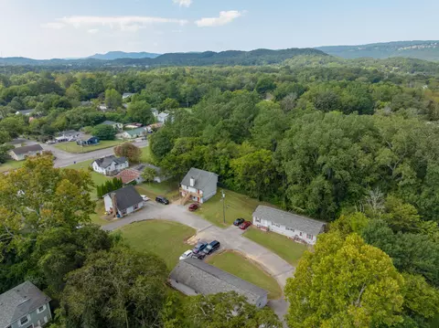 126 S Liner St, Rossville, GA 30741
