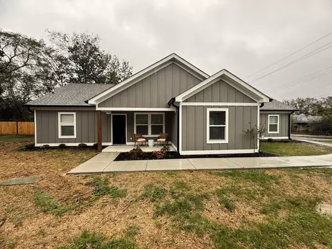 200 W Oak St, Rossville, GA 30741