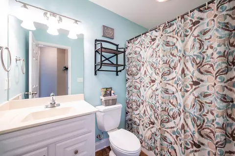 Bath - 15 Easy St, Ringgold, GA 30736 photo 2 of 3
