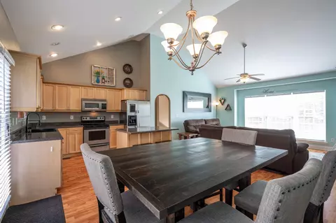 Dining - 15 Easy St, Ringgold, GA 30736 photo 1 of 1