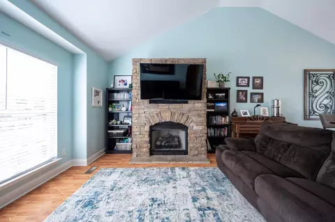 Living - 15 Easy St, Ringgold, GA 30736 photo 2 of 4