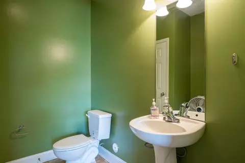 Bath - 15 Easy St, Ringgold, GA 30736 photo 3 of 3
