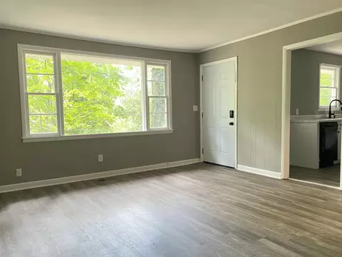 Living - 3906 Pickering Ave, Chattanooga, TN 37415 photo 1 of 1