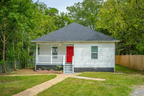 1014 Lee Ave, Rossville, GA 30741