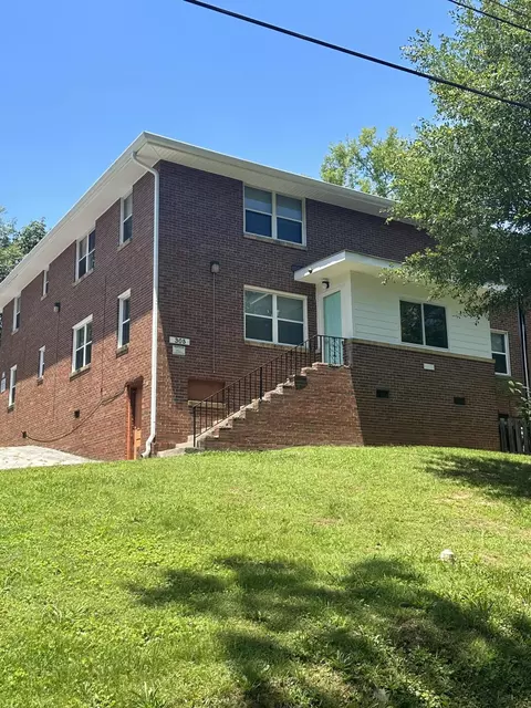 305 Sunrise Ln, Chattanooga, TN 37411