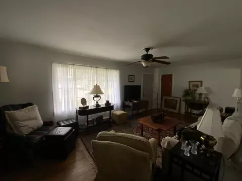 Living - 22 E 5th St, Jasper, TN 37347 photo 2 of 2