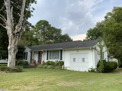 Exterior - 22 E 5th St, Jasper, TN 37347 photo 2 of 3