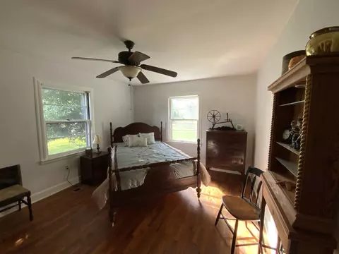 Bedroom - 22 E 5th St, Jasper, TN 37347 photo 2 of 2