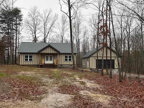 25 Cross Trl, Graysville, TN 37338
