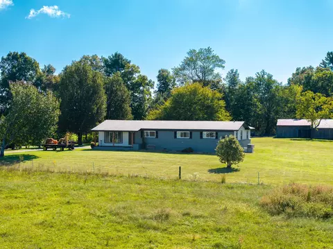 298 Peace View Ln, Dayton, TN 37321