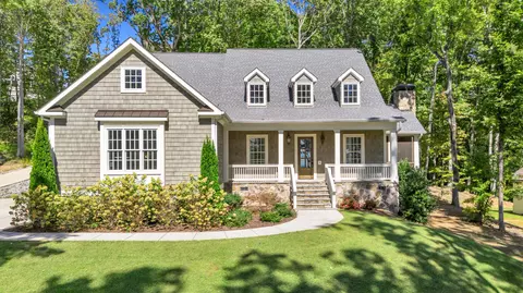7997 Mountain Laurel Trl, Signal Mountain, TN 37377