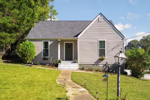 2911 Pope Dr, Chattanooga, TN 37404