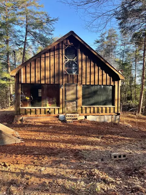 253 Finger Board Rd, Tellico Plains, TN 37385