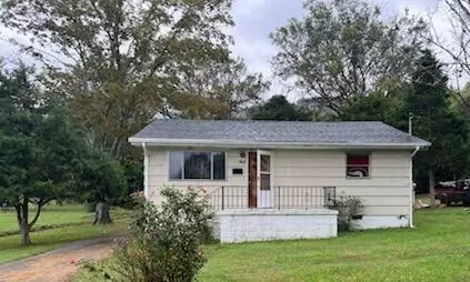 1204 Wooden Ave, Rossville, GA 30741