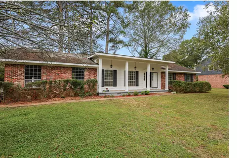 4716 Briarwood Cir, Chattanooga, TN 37416
