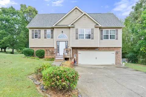 285 Cooper Rd, Rock Spring, GA 30739