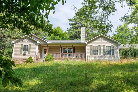 114 Clear Lake Dr, Lafayette, GA 30728