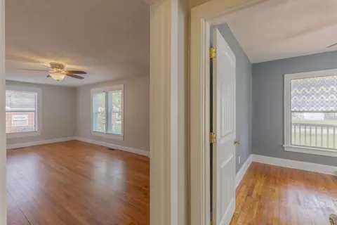Entry Way - 10 Ormand Dr, Chattanooga, TN 37415 photo 3 of 3