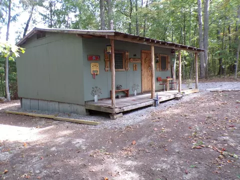 123 Dunway Dr, Crossville, TN 38555