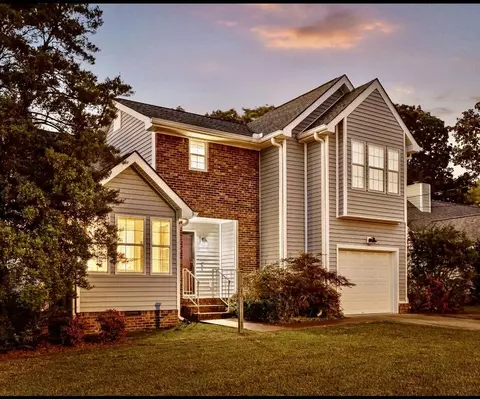 2405 Charleston Sq, Chattanooga, TN 37421