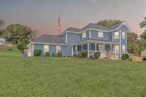 437 English Oaks Dr, Hixson, TN 37343