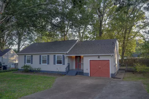 25 Woodard Cir, Chattanooga, TN 37412