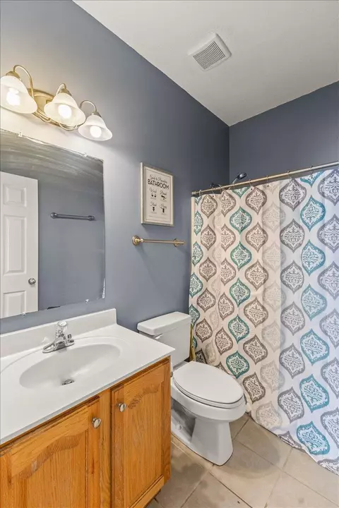 Bath - 533 Van Dell Dr, Rock Spring, GA 30739 photo 4 of 5