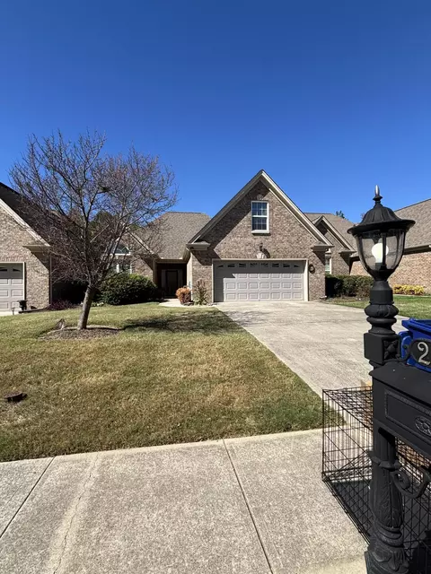 2015 Belleau Village Ln #19, Chattanooga, TN 37421