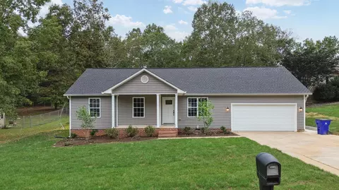 155 Savannah Ridge Trl NE, Cleveland, TN 37323