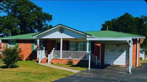 544 Neal Dr, Rossville, GA 30741