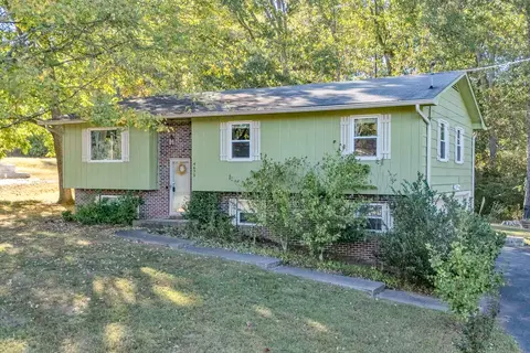 4675 Ridgeview Ave NW, Cleveland, TN 37312