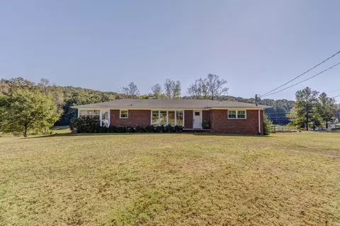 967 Lafayette Rd, Rocky Face, GA 30740