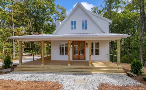 9322 Scenic Highway Hwy, Lookout Mountain, GA 30750