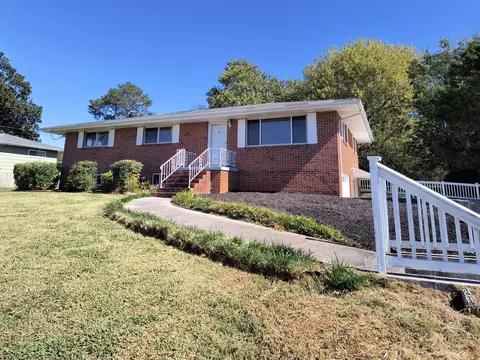 114 Clara Lee Dr, Rossville, GA 30741