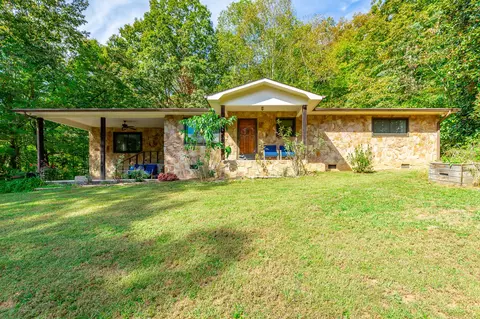 395 Dancing Fern Rd, Sequatchie, TN 37374