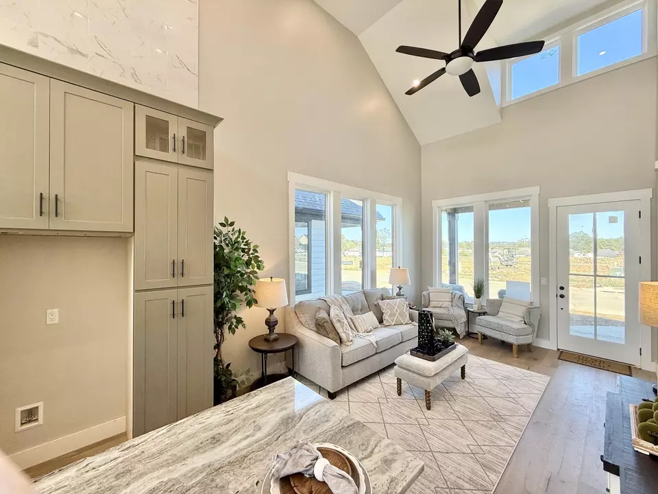 Living - 396 Idle Place Cir #LOT 57, Rossville, GA 30741 photo 3 of 3