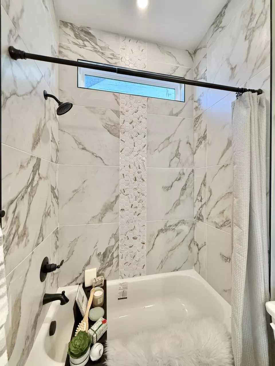 Bath - 396 Idle Place Cir #LOT 57, Rossville, GA 30741 photo 4 of 4