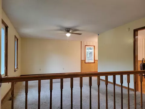 Living - 15 Apache Trl, Kimball, TN 37347 photo 2 of 5