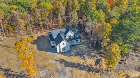 3057 Poe Rd, Soddy Daisy, TN 37379