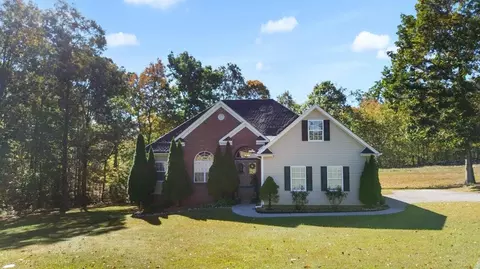 131 Luke Rd NE, Cleveland, TN 37323