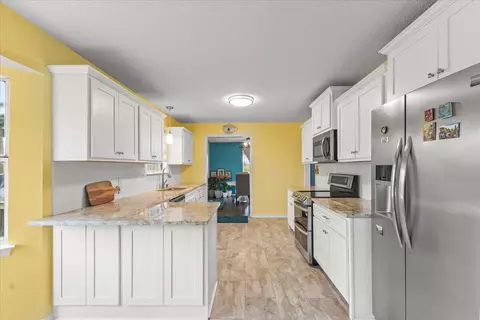 Kitchen - 8120 Fallen Maple Dr, Chattanooga, TN 37421 photo 1 of 5