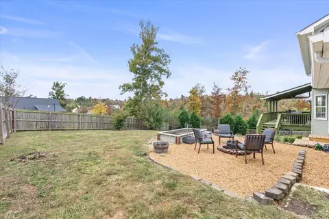 Exterior - 8120 Fallen Maple Dr, Chattanooga, TN 37421 photo 9 of 13