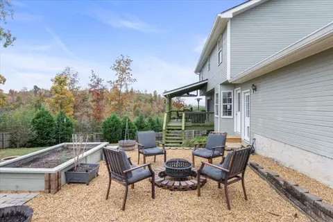 Exterior - 8120 Fallen Maple Dr, Chattanooga, TN 37421 photo 10 of 13