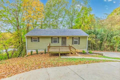 3 Fox Chase St, Rossville, GA 30741