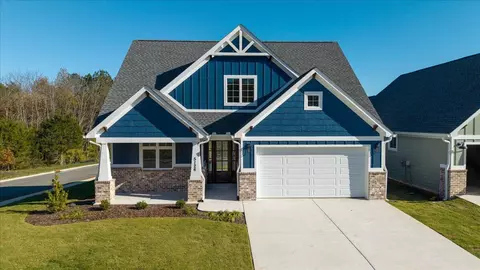 5126 Ella Ln, Cleveland, TN 37312